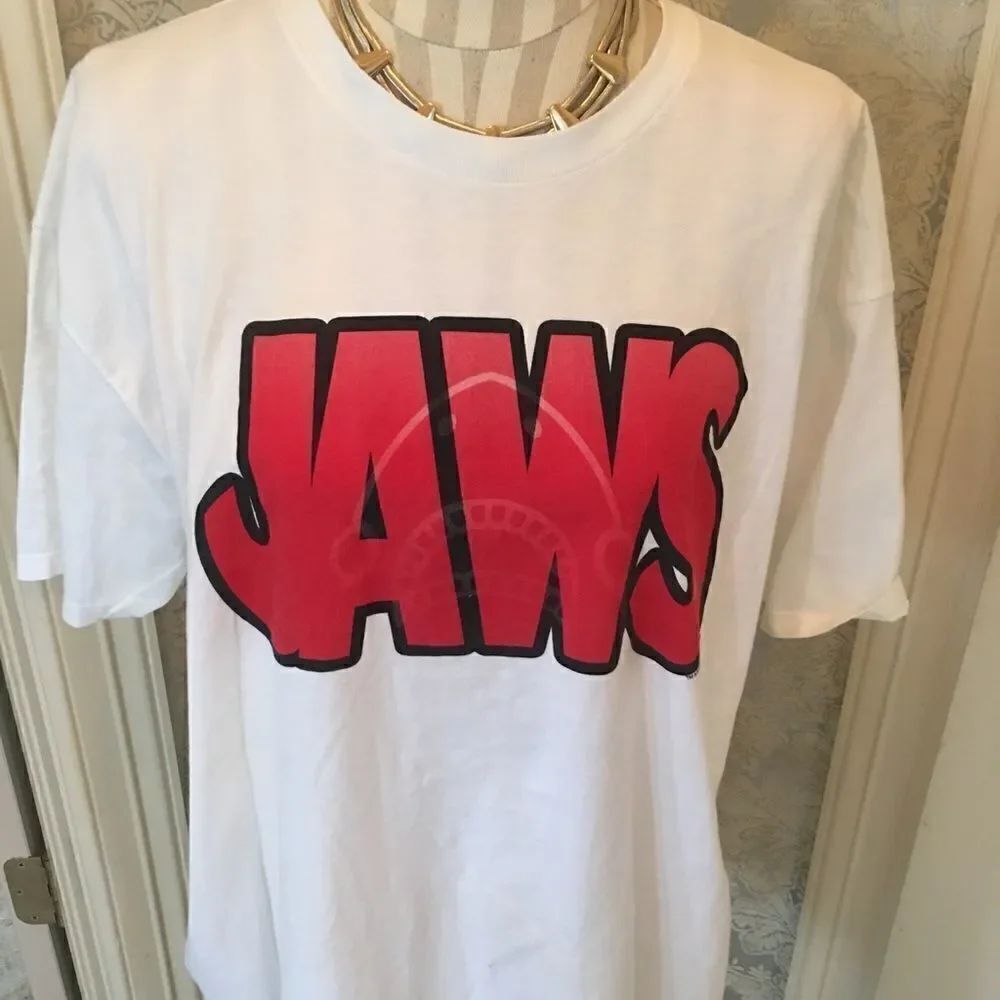 🎃 - JAWS SHIRT Adorable Under Red Jacket/Cardi!